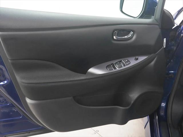 2025 Nissan LEAF S