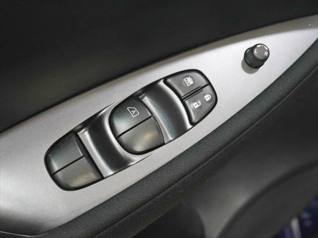 2025 Nissan LEAF S