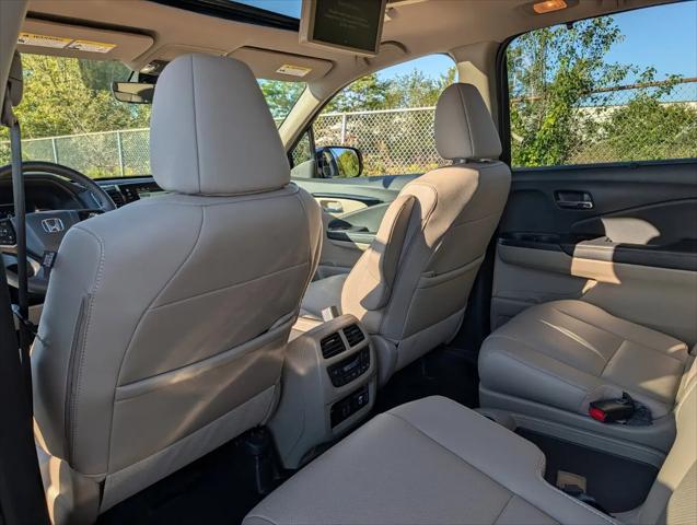 2020 Honda Pilot AWD Elite