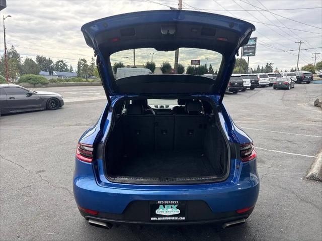 2018 Porsche Macan Macan