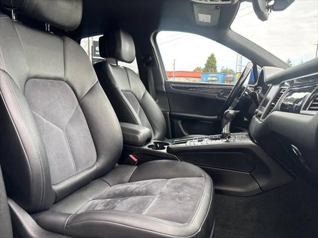 2018 Porsche Macan Macan