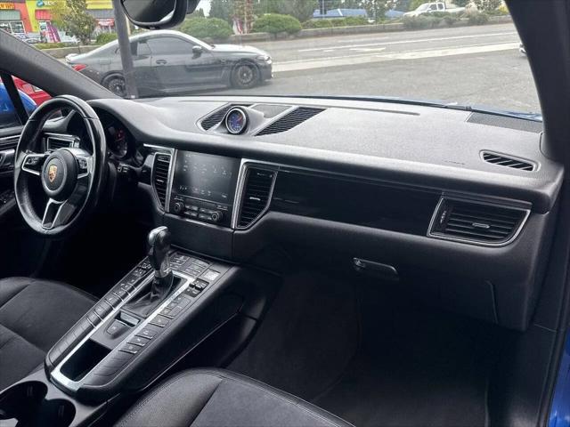 2018 Porsche Macan Macan