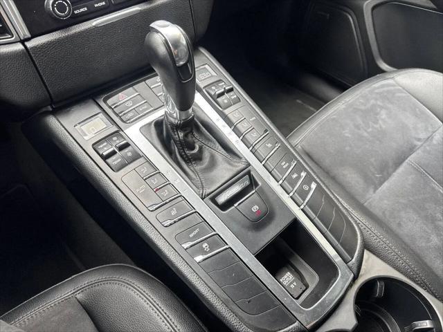 2018 Porsche Macan Macan