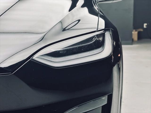 2022 Tesla Model X Plaid Tri Motor All-Wheel Drive