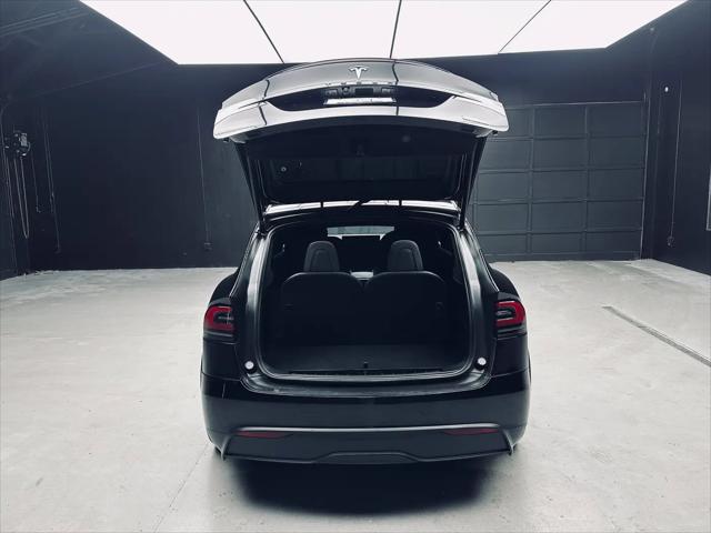 2022 Tesla Model X Plaid Tri Motor All-Wheel Drive