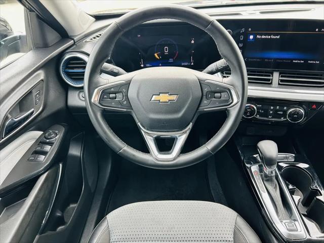 2025 Chevrolet Trax FWD LT