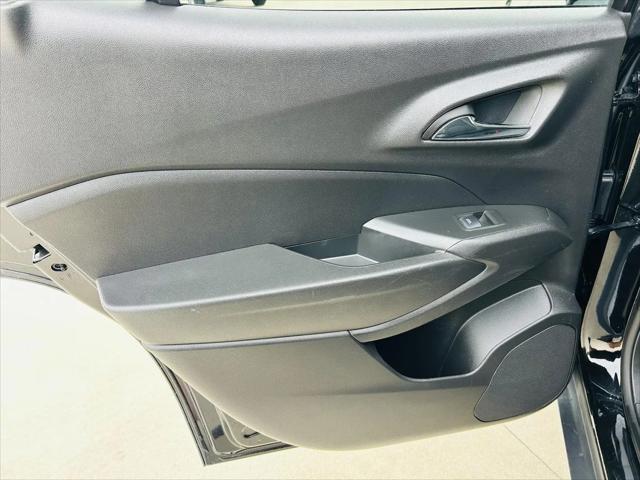 2025 Chevrolet Trax FWD LT