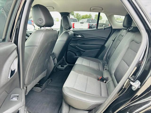 2025 Chevrolet Trax FWD LT