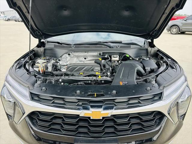 2025 Chevrolet Trax FWD LT