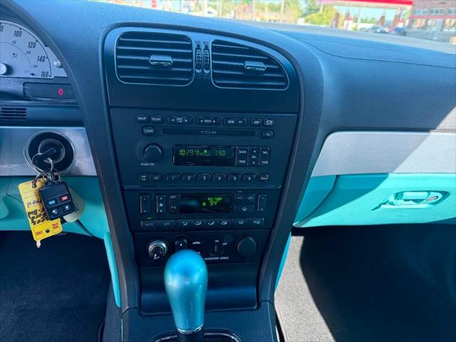 2002 Ford Thunderbird Deluxe