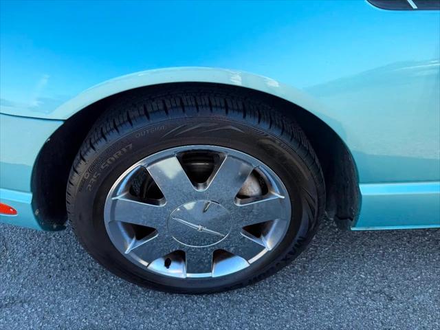 2002 Ford Thunderbird Deluxe