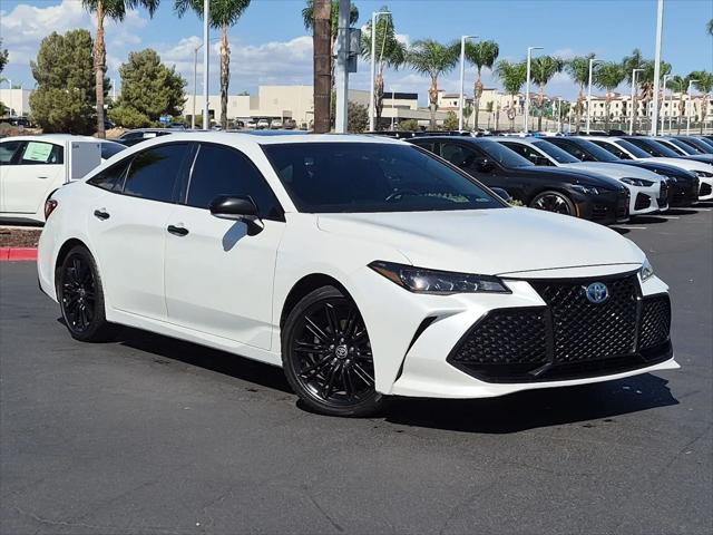 2022 Toyota Avalon XSE Nightshade Hybrid