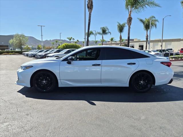 2022 Toyota Avalon XSE Nightshade Hybrid