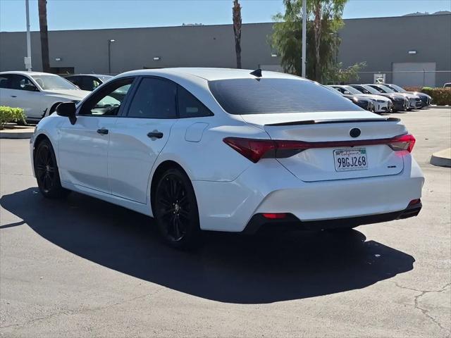 2022 Toyota Avalon XSE Nightshade Hybrid