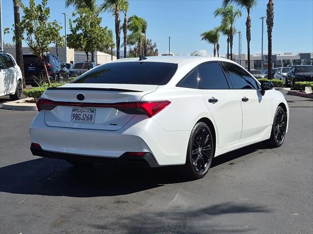 2022 Toyota Avalon XSE Nightshade Hybrid
