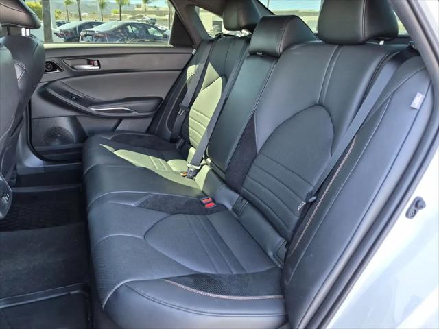 2022 Toyota Avalon XSE Nightshade Hybrid