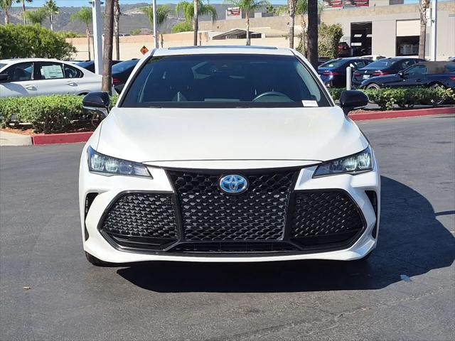 2022 Toyota Avalon XSE Nightshade Hybrid