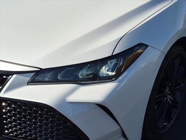 2022 Toyota Avalon XSE Nightshade Hybrid