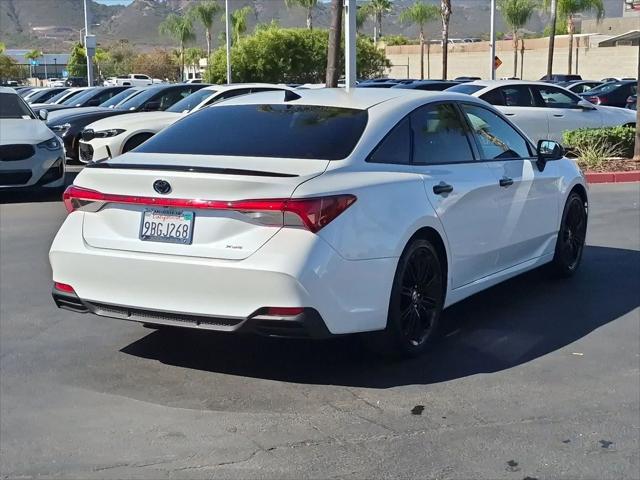 2022 Toyota Avalon XSE Nightshade Hybrid
