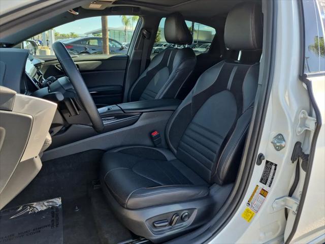 2022 Toyota Avalon XSE Nightshade Hybrid