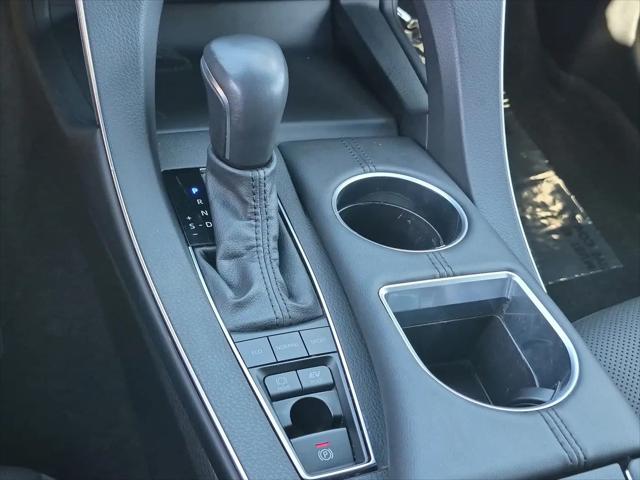 2022 Toyota Avalon XSE Nightshade Hybrid