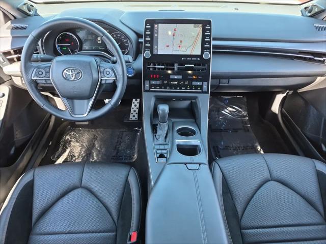 2022 Toyota Avalon XSE Nightshade Hybrid