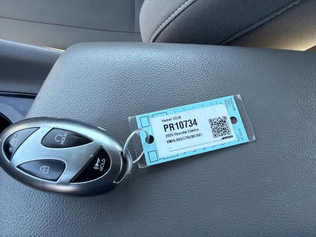2025 Hyundai Elantra SEL Convenience