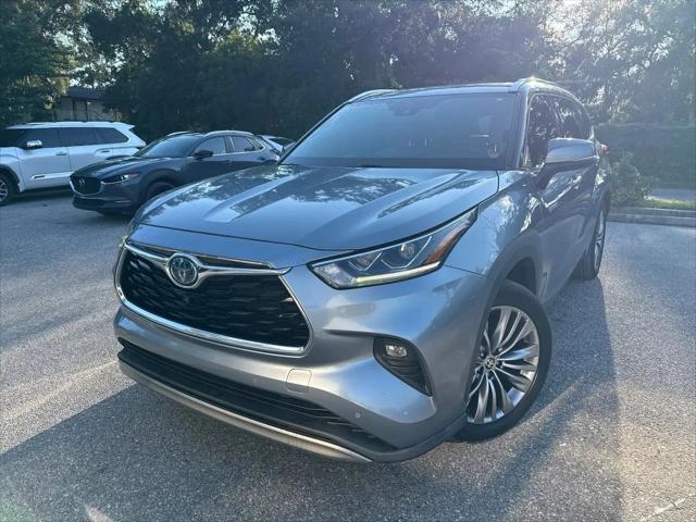 2021 Toyota Highlander Hybrid Platinum