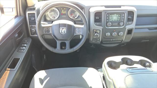 2017 Ram 1500 Express Crew Cab 4x4 57 Box