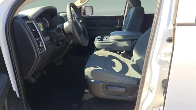 2017 Ram 1500 Express Crew Cab 4x4 57 Box
