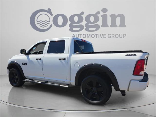 2017 Ram 1500 Express Crew Cab 4x4 57 Box