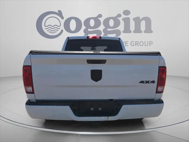 2017 Ram 1500 Express Crew Cab 4x4 57 Box