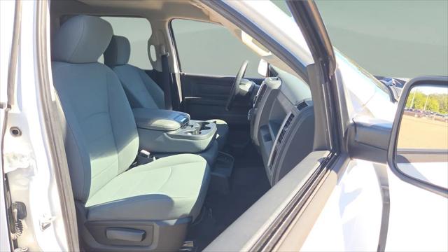 2017 Ram 1500 Express Crew Cab 4x4 57 Box