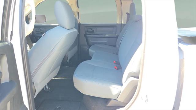 2017 Ram 1500 Express Crew Cab 4x4 57 Box