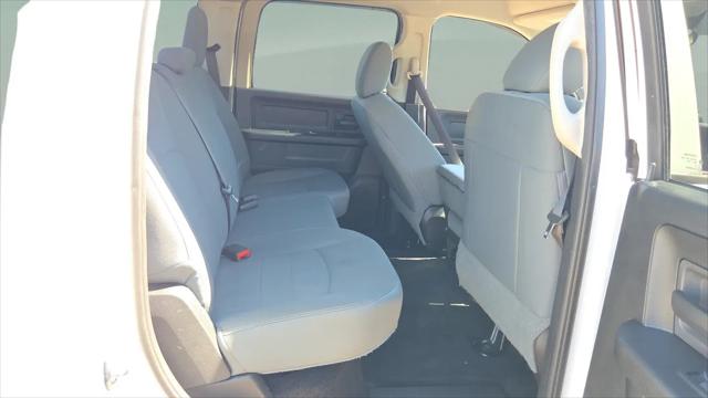 2017 Ram 1500 Express Crew Cab 4x4 57 Box