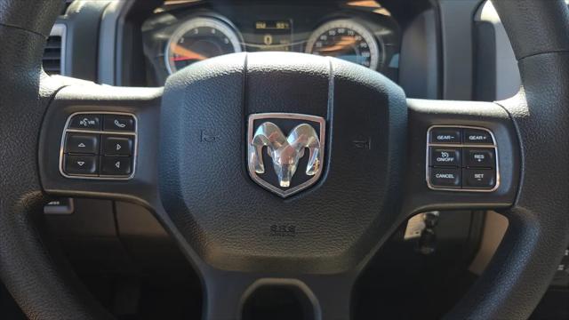 2017 Ram 1500 Express Crew Cab 4x4 57 Box