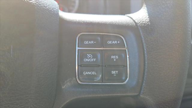 2017 Ram 1500 Express Crew Cab 4x4 57 Box