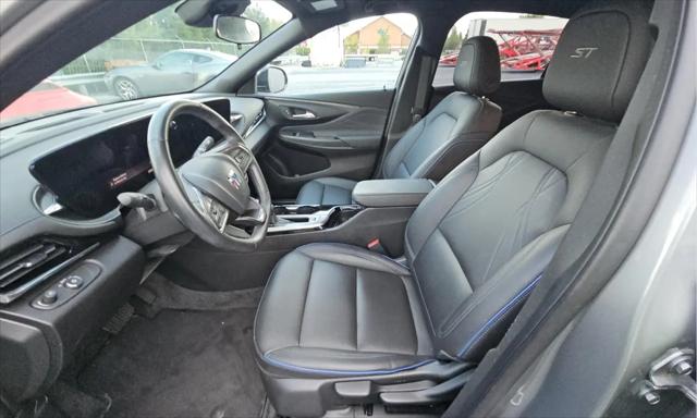 2024 Buick NV Sport Touring FWD