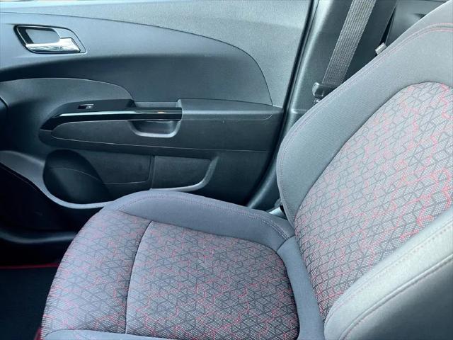 2020 Chevrolet Sonic FWD Hatchback LT 5-Door