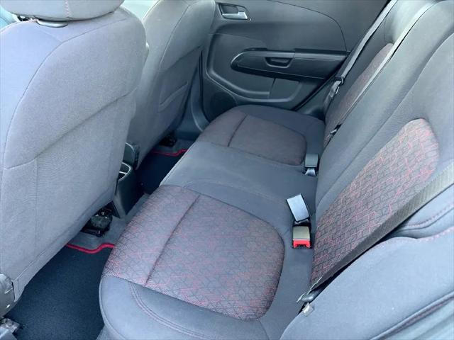 2020 Chevrolet Sonic FWD Hatchback LT 5-Door