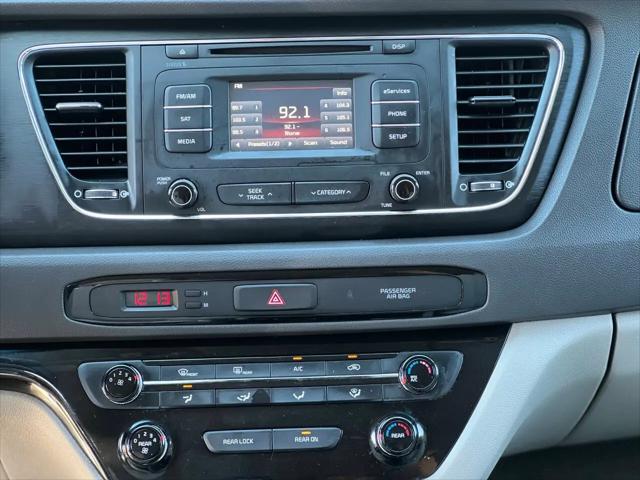 2016 Kia Sedona LX
