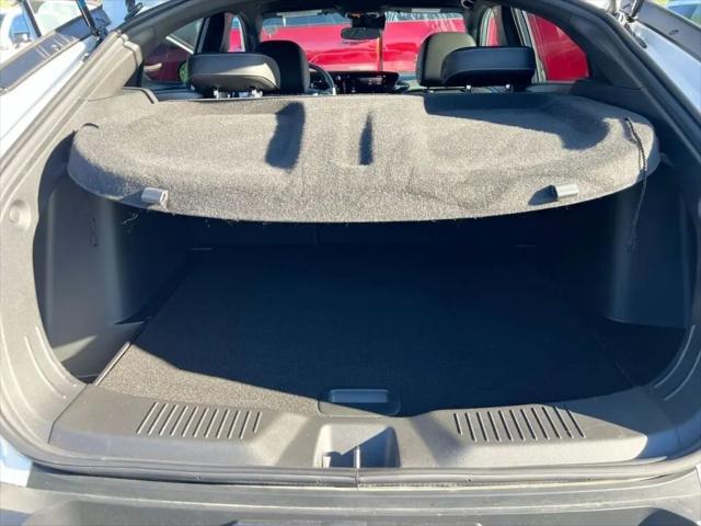 2025 Buick NV Preferred FWD