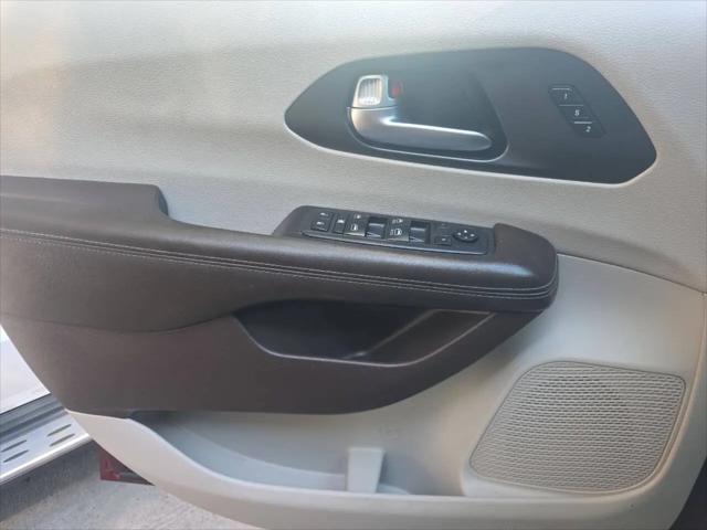 2020 Chrysler Pacifica Touring L