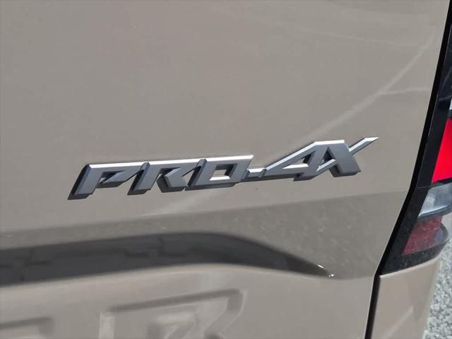 2023 Nissan Frontier Crew Cab PRO-4X 4x4