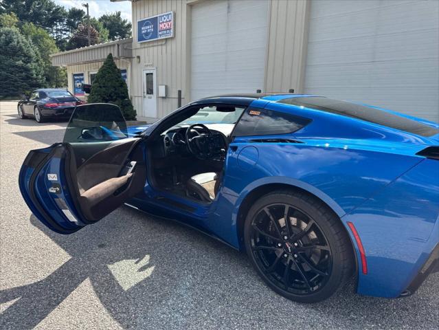 2014 Chevrolet Corvette Stingray Z51 2dr Coupe w/3LT