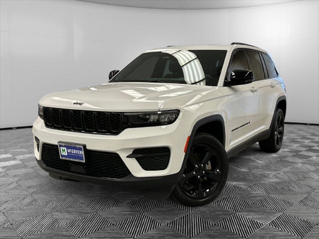 2023 Jeep Grand Cherokee Altitude 4x4 for sale in Peabody, MA