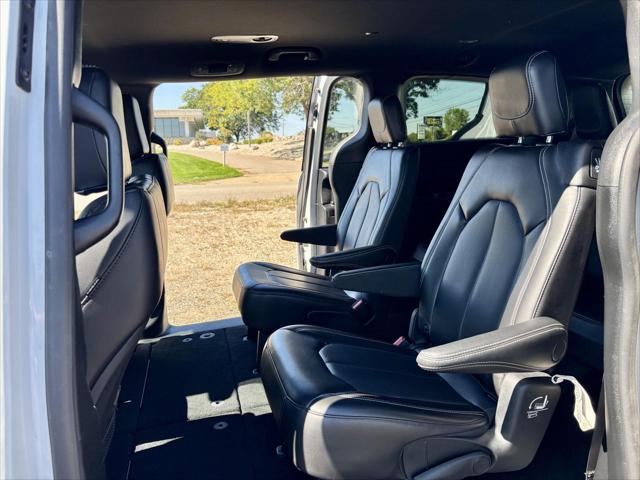 2023 Chrysler Pacifica Touring L AWD