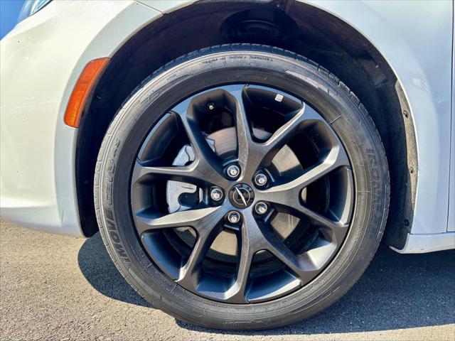 2023 Chrysler Pacifica Touring L AWD