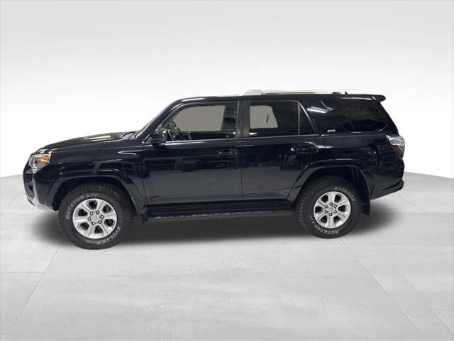2016 Toyota 4Runner SR5 2016 Toyota 4Runner SR5