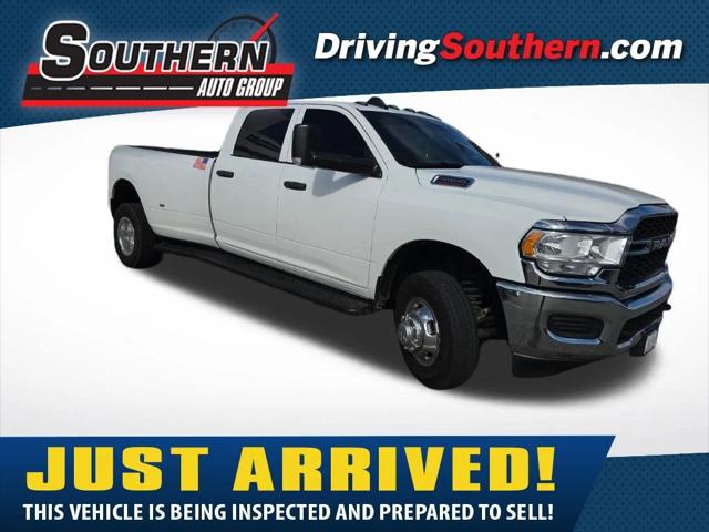 2021 RAM 3500 Tradesman Crew Cab 4x4 8 Box